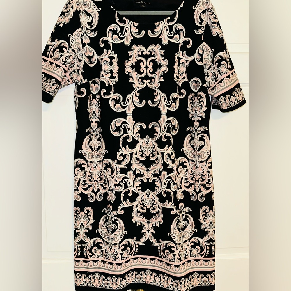 Elegant Black and Pink Patterned Dress